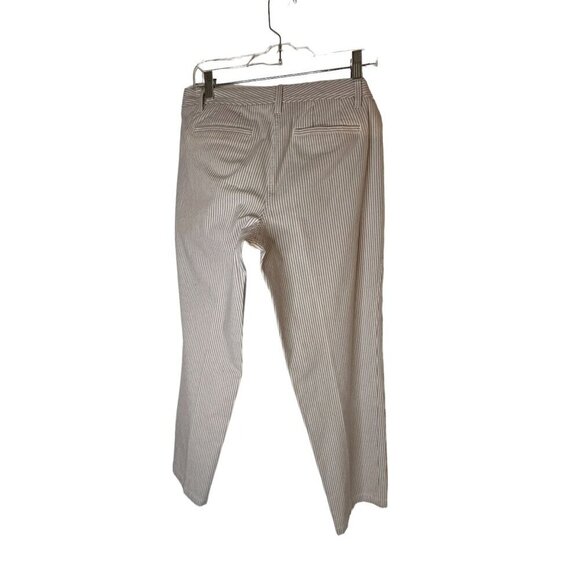 5 for $40
Talbots relaxed chino sz 6p blue pin striped beige capris - Picture 7 of 11
